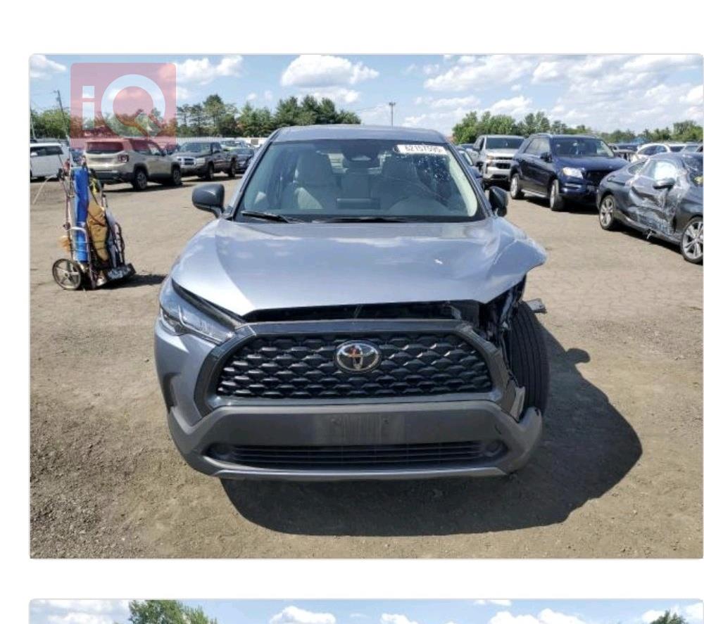 تويوتا كورولا كروس